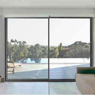 Slanke døre i slank ramme i aluminium